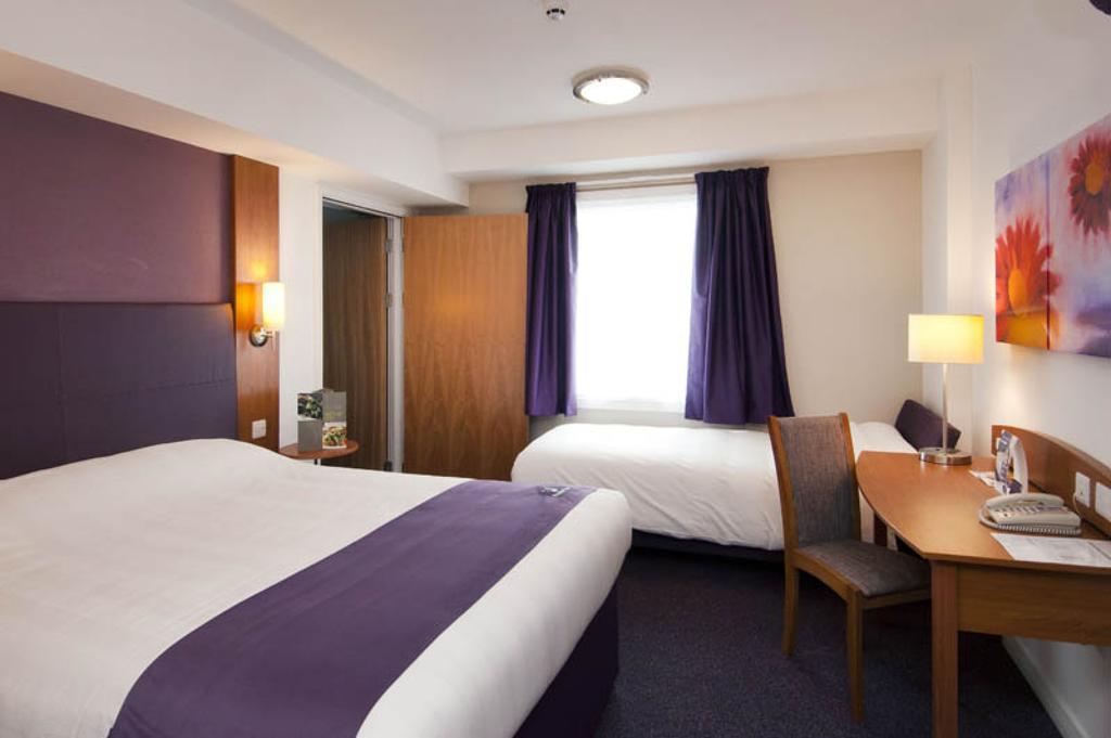Premier Inn Inverness Centre - River Ness Quarto foto